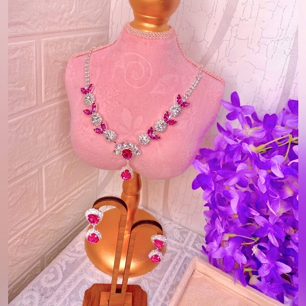 🌷 Stunning Silver Pink & White Rhinestone Teardrop Jewelry Set 🌷 NWT